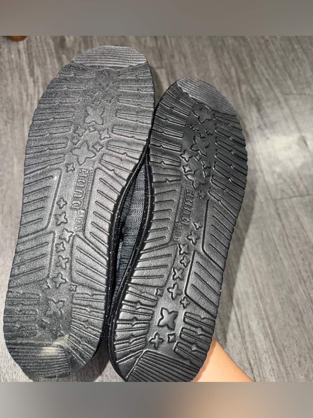 Hey Dude Men's Black Gray shoes - Picture 4 of 5